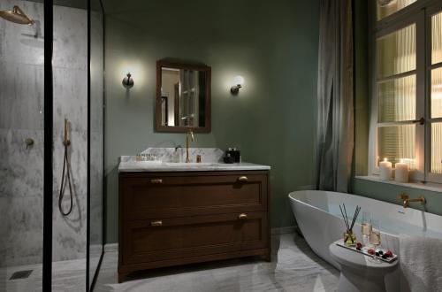 Delightful Athens Apartment | 1 Bedroom Suite | Apartment Elexsion | Furnished Balcony with City View | Athinaidos - image 7