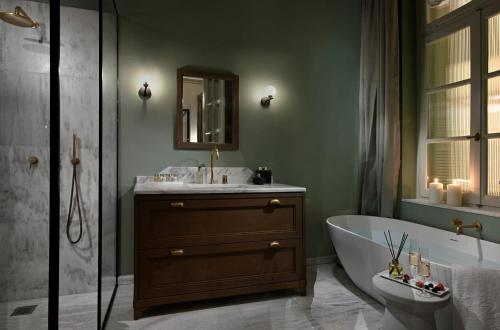 Delightful Athens Apartment | 1 Bedroom Suite | Apartment Elexsion | Furnished Balcony with City View | Athinaidos - image 13