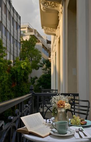Superb Athens Apartment | 1 Bedroom | Apartment Elefseria | Furnished Balcony with City View | Athinaidos - image 6