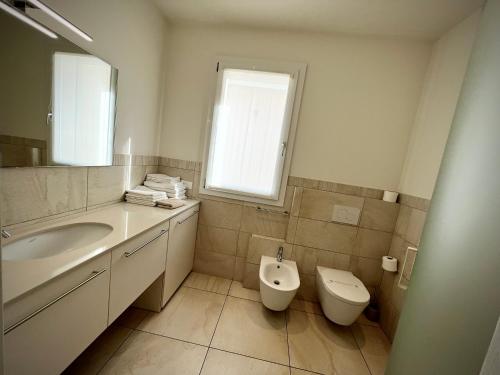 Two-Bedroom Apartment image 6