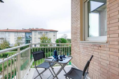 Vista exterior, Mare a 2min - Casa con Piscina e Posto in Spiaggia - Parcheggio in Tirrenia