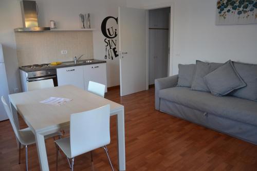 Luxury Apartment (4 adults) image 10