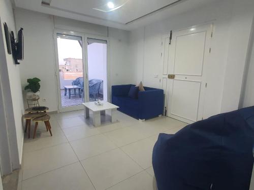 Stunning Penthouse with Sea and Castle View (2BDR) photo 4