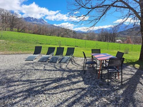 APPARTEMENT BEAU SOLEIL in La Bâtie-Neuve