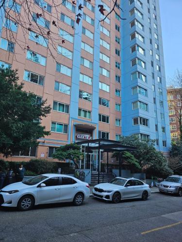 A szálláshely kívülről, Cozy Clean 1BR Free Parking Downtown Conv Center in First Domb