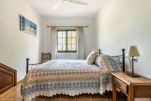 Two-Bedroom Apartment with Pool View image 4