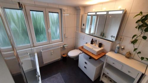 Modern 2.5 Bedroom Duplex Apartment near Messe, Airport, Arena, Düsseldorf (photo 5)