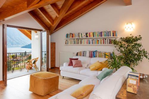 Attico vista Lago di Como e Balbianello - Apartment - Tremezzo
