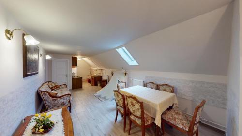 Herczeg Apartment - image 7