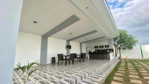 Restaurant, Steffen Resort in Dinalupihan