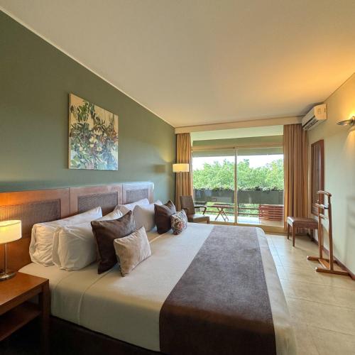 Superior Regency Double Room image 3
