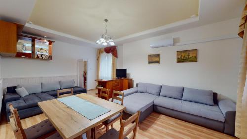 Herczeg Apartment - image 6