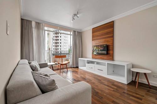 Lindo apartamento com 3 Quartos e Sacada na Liberdade, San Paolo