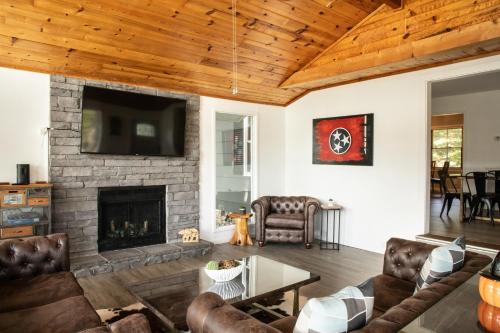Modern Mountain - Welcoming House in Tennessee in Sevierville, USA
