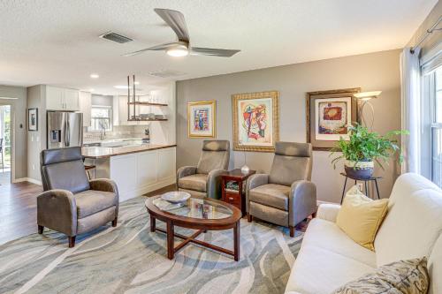 Renovated Home in The Villages with Lanai, Golf Cart in The Villages, USA