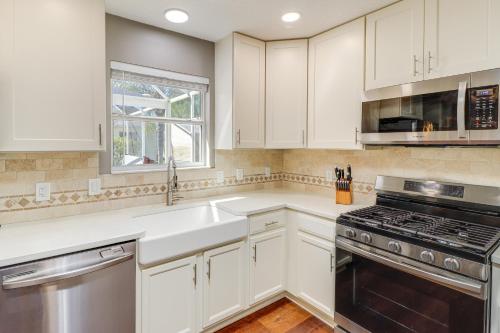 Renovated Home in The Villages with Lanai, Golf Cart in The Villages, USA