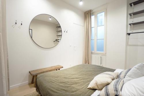 Spacious Apartment of 45m2 in Paris - image 8
