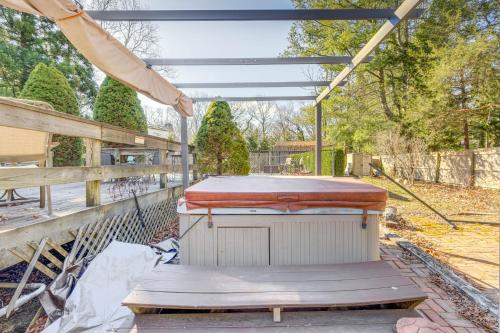 East Hampton Home with Hot Tub and Seasonal Pool!