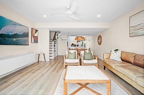 Modern Water-View 3 Bedroom Apartment in Mosman - image 11