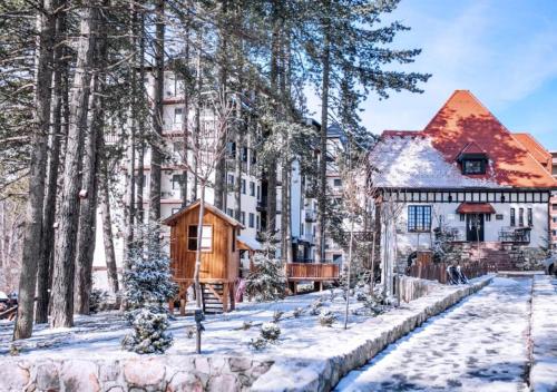 Restaurant, Zlatibor Adoro Titova Vila in Zlatibor