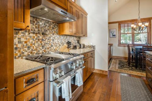 Central Location w/ Suncadia Pool Access, Cle Elum (zdjęcie 11)