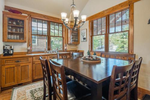 Central Location w/ Suncadia Pool Access, Cle Elum (zdjęcie 8)