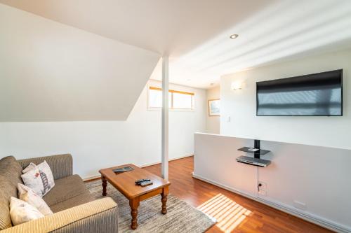 Wanaka Luxury Apartments Room Type - One-Bedroom Apartment - Loft