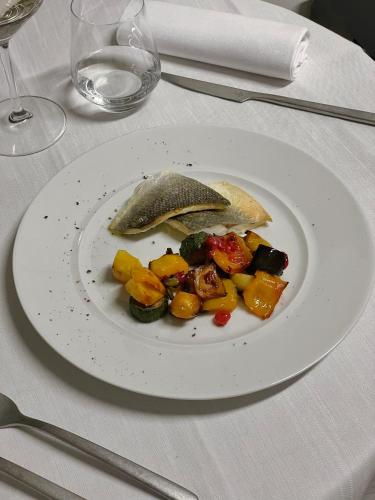 Hotel Villa Policreti - image 14