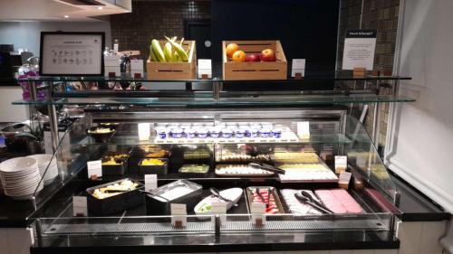 Orida Hotels Newbury - 식음료(F&B)
