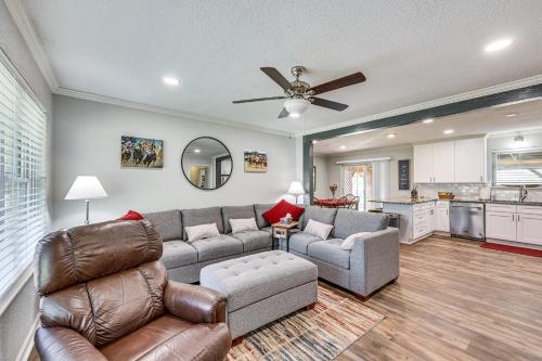 Charming Hot Springs Home Near Lake Hamilton! in Hot Springs, USA