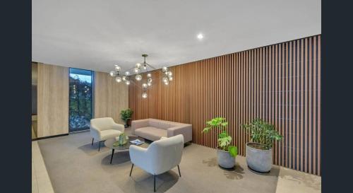 Pride Moonee Ponds 1B2B Nest