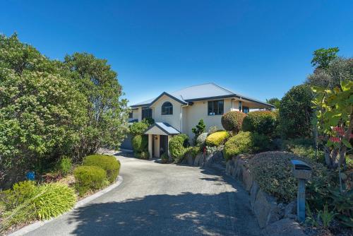 Jacaranda - Views over Tasman Bay in Britannia Heights