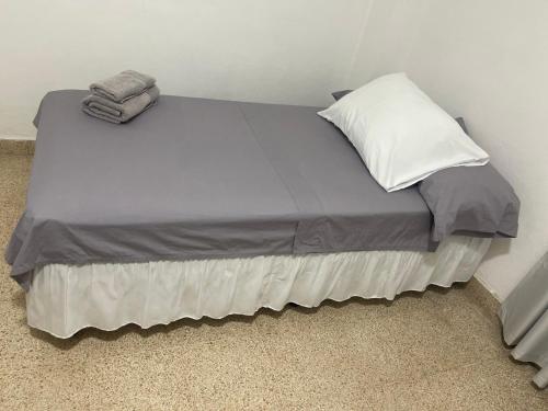 Single Room image 3