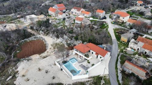 Exterior view, Holiday house with a swimming pool Vrgorac, Zagora - 22798 in Rašćane