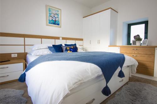 Holiday house with a swimming pool Vrgorac, Zagora - 22798 in Rašćane