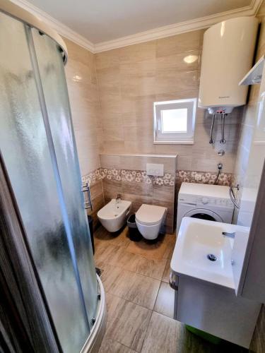 Two-Bedroom Apartment with Balcony and Sea View image 8