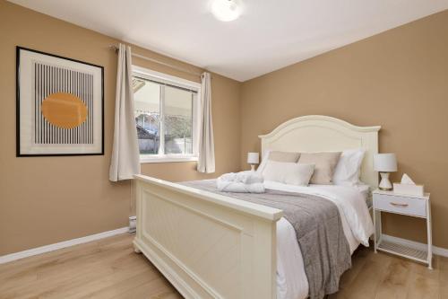 Serenity Home 2BR suite on Butcher Rd in Nanaimo, Canada