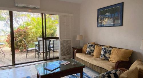 Beachfront Terraces with Onsite Reception & Check In photo 2