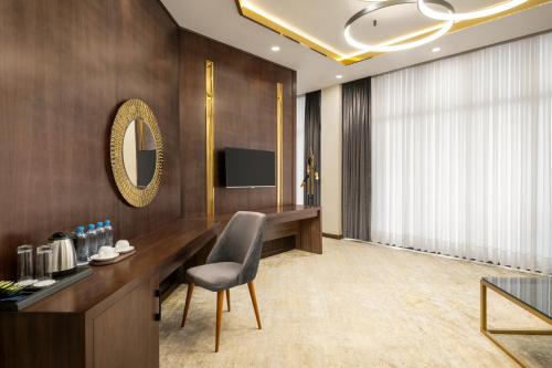 room detail thumbnail 1