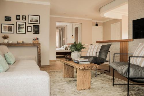 Upės apartamentai II su kiemeliu ir baseinu Upės apartamentai II su kiemeliu ir baseinu