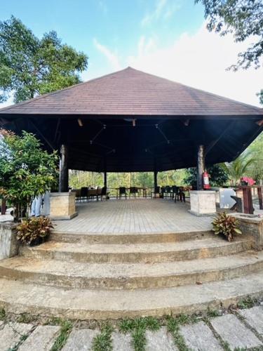 Sheridan Organic Farm and Eco Village near Sabang Tengerpart