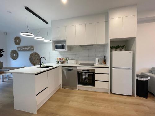 مطبخ, فلاتبوش هوليداي أكوموديشن (Flatbush Holiday Accommodation) in Flat Bush