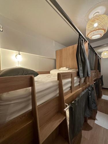 Thai Siwilai Hostel By TCD Room Type - Single Bed in Dormitory Room