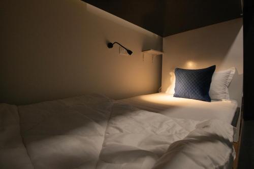 1 bunk bed