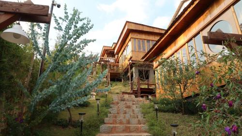 Chiburo Home Da Lat - 정원
