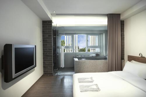 Just Sleep @ Jiao Xi Hotel in Yilana