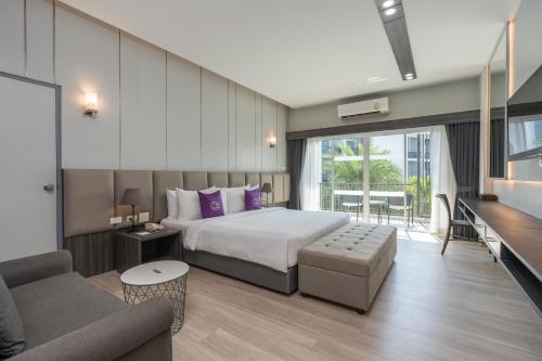 Koh Chang Paradise Hill near Khlong Prao Beach