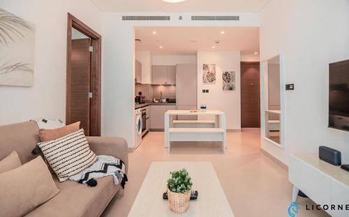 Inviting 2BR Apartment - Only 10 Mins to Downtown - Sobha Creek Vista Reserve, Dubaï (photo 3)
