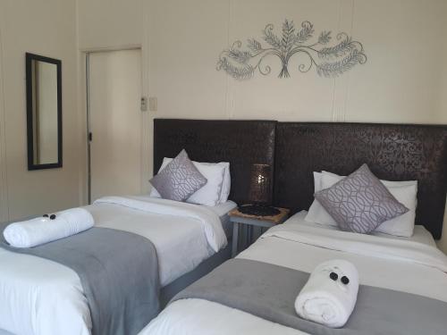 1 queen bed