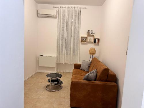 Appartement T1 intra-muros - Location saisonnière - Avignon